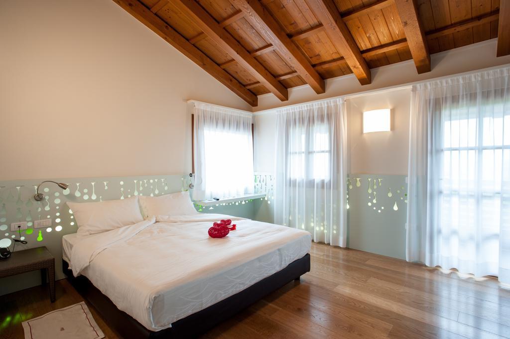 Elliot Osteria E Dormire In Collina Manzano Room photo