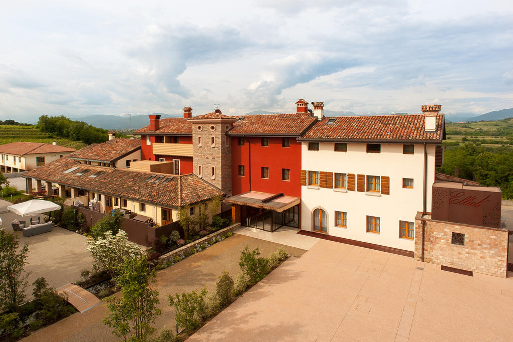 Elliot Osteria E Dormire In Collina Manzano Exterior photo