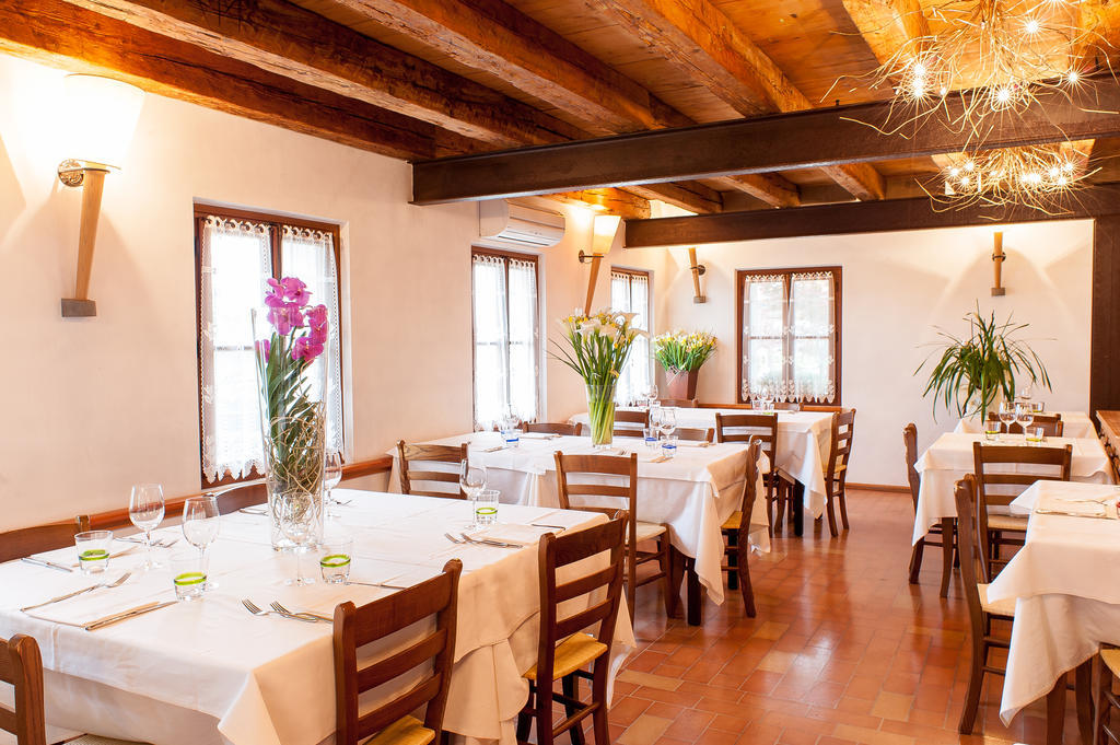 Elliot Osteria E Dormire In Collina Manzano Exterior photo